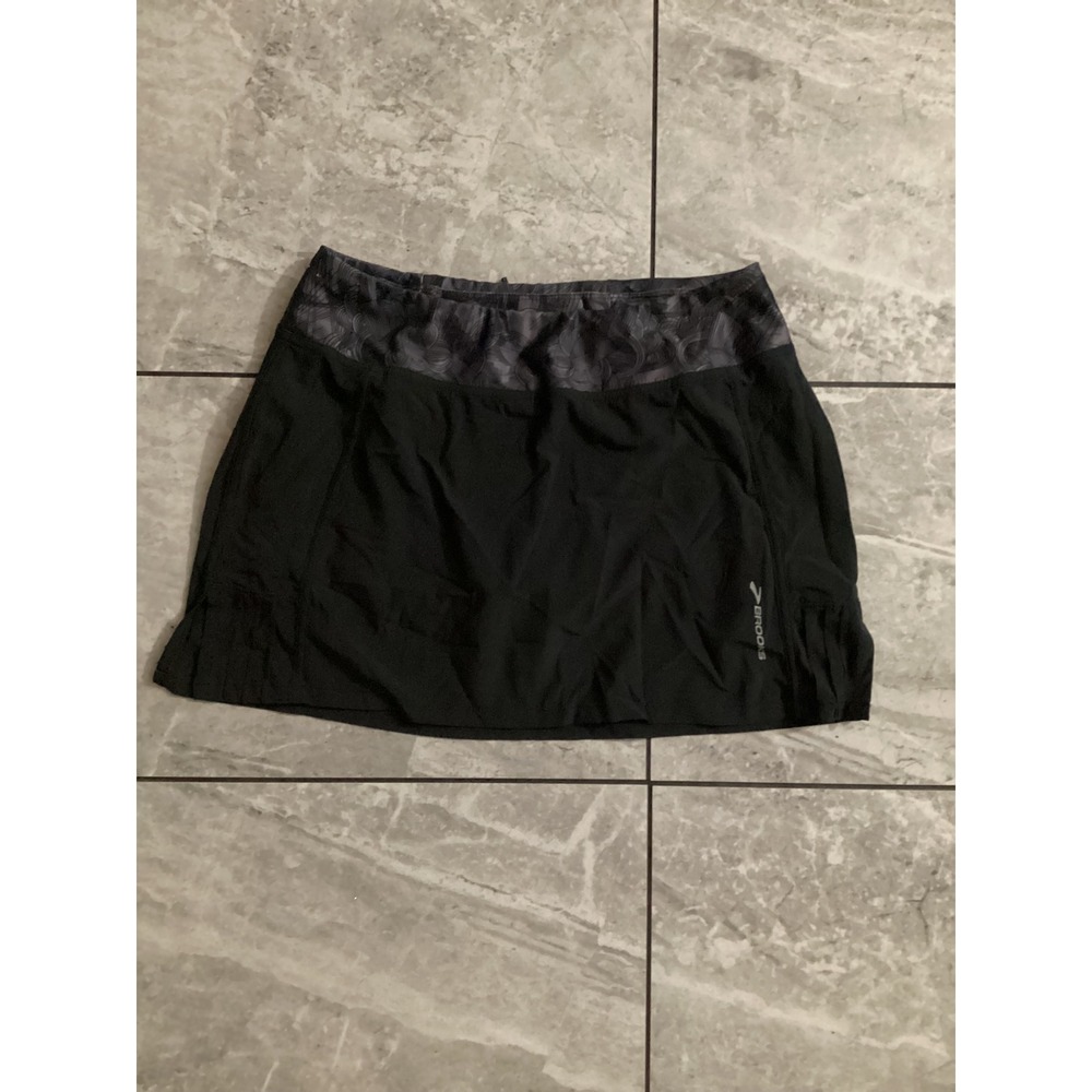 Brooks Equilibrium Women Black Running Skort Size S Patterned Waistband 220352
